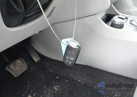 2019 Jeep Cherokee Limited 4X4 из США, поврежденный, VIN 1C4PJMDX3KD235353